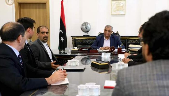 القطراني وممثلي الشركة الصينية