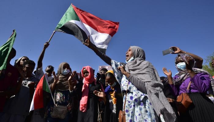 جانب من احتجاجات السودانيين-الفرنسية