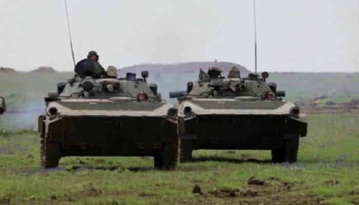 عناصر من القوات روسية على الحدود - أرشيفية