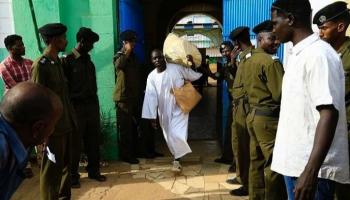 لحظة الإفراج عن معتقلين سودانيين - أرشيفية