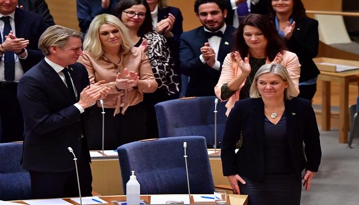 رئيسة وزراء السويد ماغدالينا أندرسون أمام البرلمان