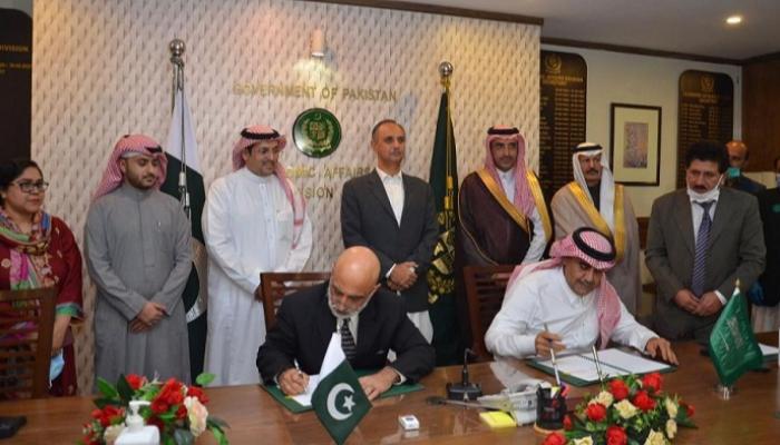 السعودية توقع اتفاقيتين مع باكستان لدعمها بـ 4.2 مليار دولار