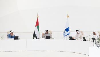 ولي عهد أبوظبي خلال مجلس إدارة 