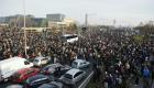  En Serbie, des milliers de manifestants bloquent des routes contre un projet minier