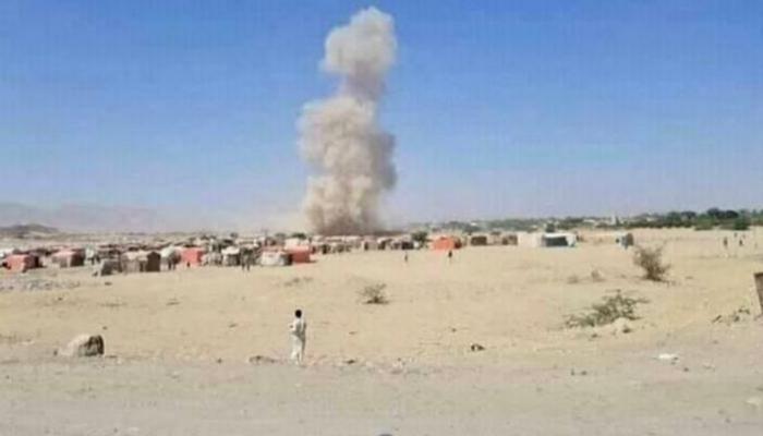 قصف صاروخي حوثي سابق استهدف مخيما للنازحين في مأرب