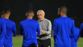 بيرت فان مارفيك مدرب منتخب الإمارات