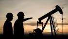 أسعار النفط تتحدى "أوميكرون" وتواصل الانتعاش