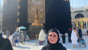 إلهام شاهين في الحرم المكي