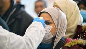 عمان تشدد  قواعد دخول الأجانب البلاد .. كلمة السر كورونا