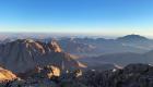 في درجات "تحت الصفر".. رحلة صعود إلى جبل موسى بسانت كاترين (صور) 