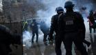 France: Un commissaire filmé en train d'agresser un manifestant