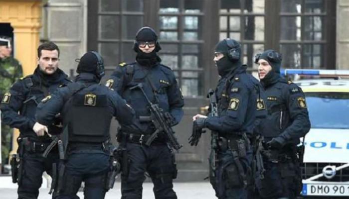 عناصر من الشرطة السويدية - أرشيفية