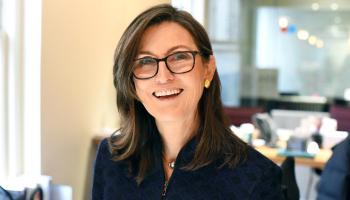 كاثي وود المديرة التنفيذية لشركة ARK لإدارة الاستثمار