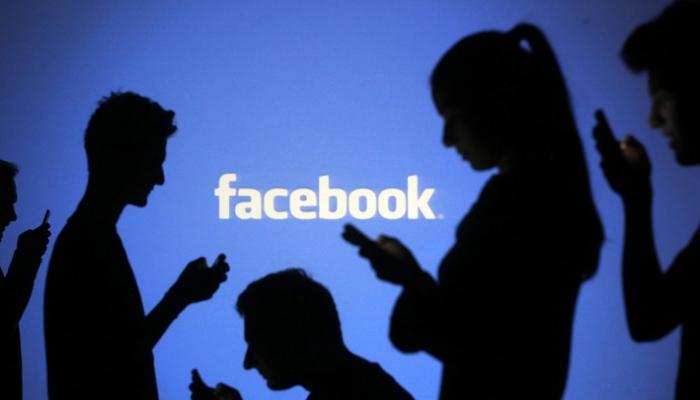 فيسبوك يكثف جهوده لكبح الأخبار المضللة حول لقاحات كوفيد-19