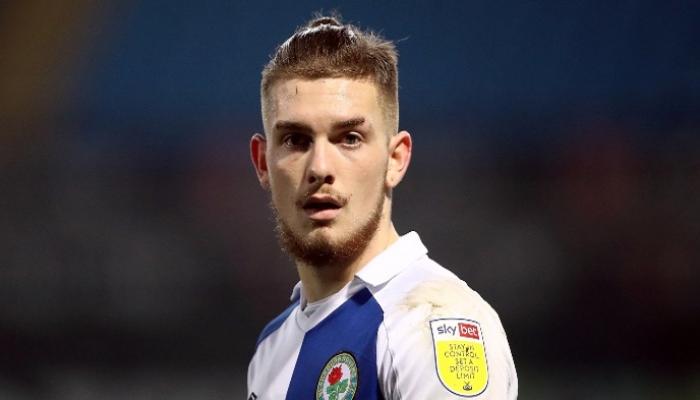 هارفي إليوت لاعب ليفربول