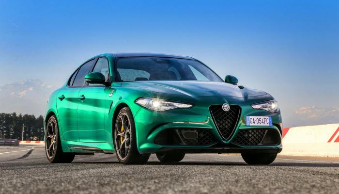 ألفا روميو Giulia Quadrifoglio