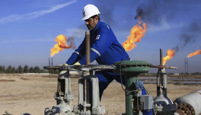 أحد العاملين في الحقول النفطية العراقية