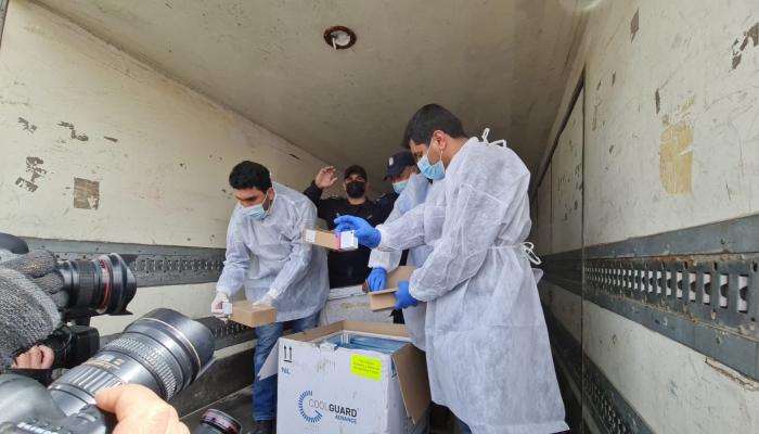 وصول جرعات لقاح كورونا إلى غزة