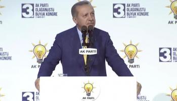 الرئيس التركي رجب طيب أردوغان خلال مؤتمر حزبه