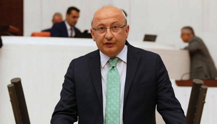 المعارض التركي أوطقو تشاقير أوزر - أرشيفية