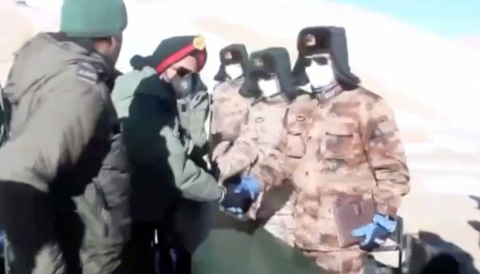 القائدان العسكريان الصيني والهندي في منطقة الحدود