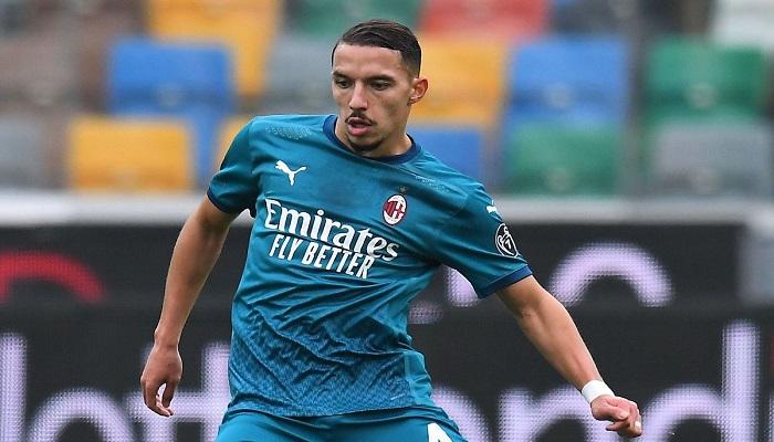 إسماعيل بن ناصر لاعب ميلان الإيطالي