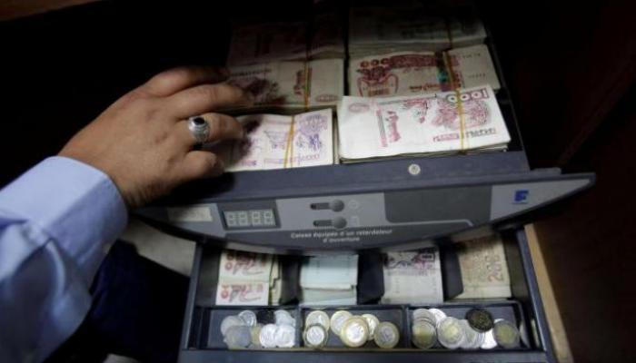 سعر اليورو والدولار في الجزائر اليوم الثلاثاء
