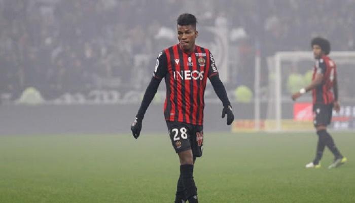 الجزائري هشام بوداوي لاعب نيس الفرنسي