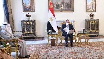 الرئيس المصري عبدالفتاح السيسي ووزير الخارجية الكويتي