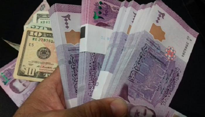 تراجع حاد لليرة السورية