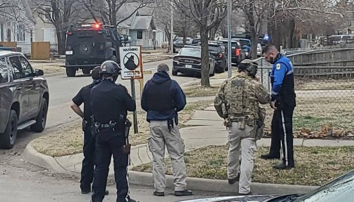 الشرطة تنتشر بموقع الحادث