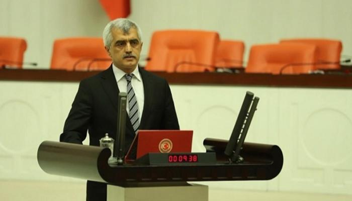 البرلماني المعارض عمر فاروق جرجرلي أوغلو
