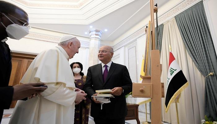 الرئيس العراقي يستقبل بابا الفاتيكان