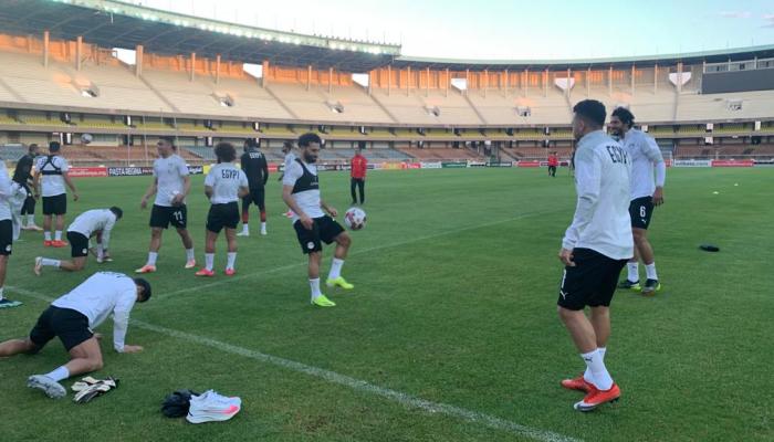 في وجود صلاح.. كيف تلعب مصر ضد كينيا ومن يرتدي شارة القيادة؟