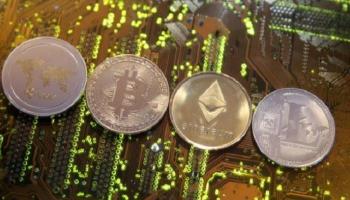 عملات رقمية متنوعة- رويترز