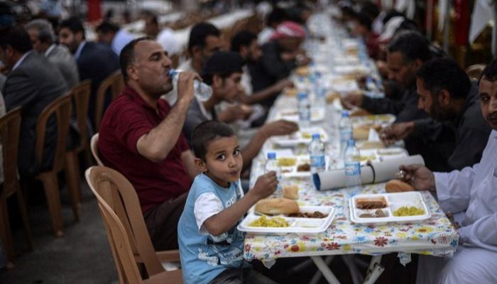 مائدة إفطار في مصر (أرشيفية)