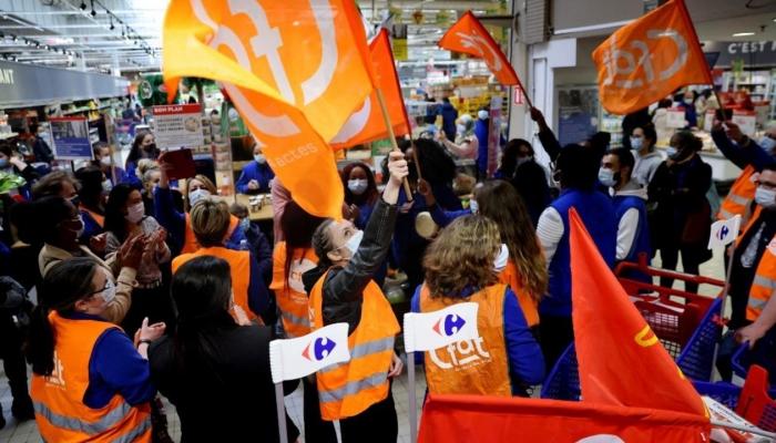 Des salariés de Carrefour en grève pour protester contre leurs conditions de travail