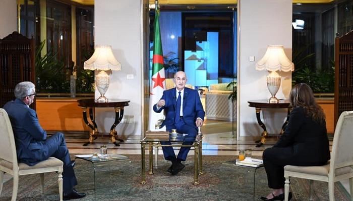 جانب من المقابلة الصحفية للرئيس الجزائري مع وسائل إعلام محلية