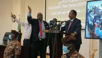 رئيس الوزراء السوداني خلال الجلسة الافتتاحية بالمؤتمر 