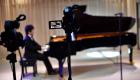 كورونا يصدم عازفي بيانو بجائزة رفيعة.. الجمهور مصور تلفزيوني