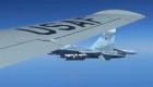 Un chasseur russe intercepte un avion de reconnaissance américain au-dessus de l'océan Pacifique