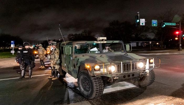 انتشار الشرطة الأمريكية في مينيابوليس