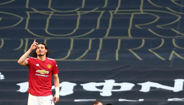 إديسنون كافاني مهاجم مانشستر يونايتد
