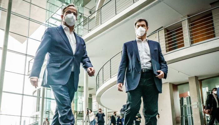 أرمين لاشيت وماركوس زودر يتنافسان على خلافة ميركل