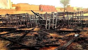 جانب من آثار الحريق في المدرسة