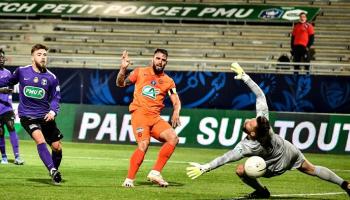 أندي ديلور مهاجم فريق مونبيلييه الفرنسي ومنتخب الجزائر