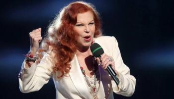 المغنية الإيطالية 