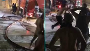محاولة إطفاء حريق المستشفى