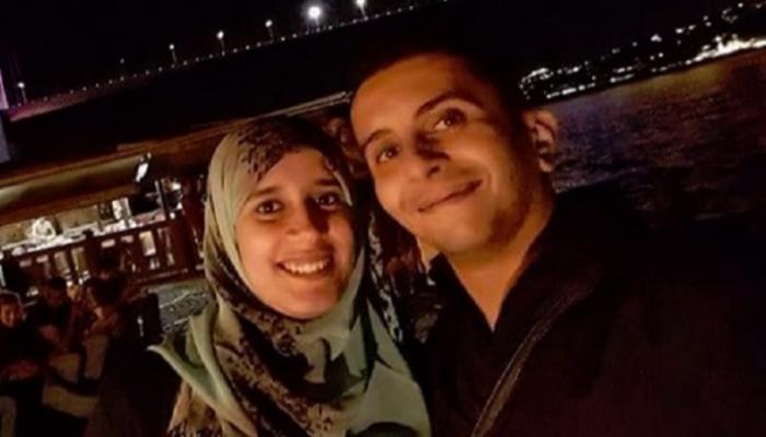 الصحفية الإخوانية وزوجها الهارب إلى تركيا