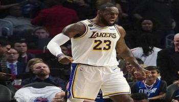 ليبرون جيمس لاعب لوس أنجلوس ليكرز